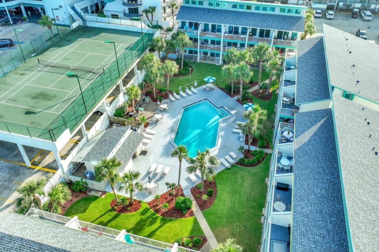 Queens Pcb Beach-front With Regal Gulf Views *